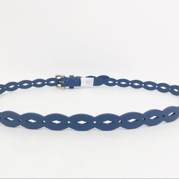 Lands’ End M leather belt gold hardware NWOT - Picture 2 of 5